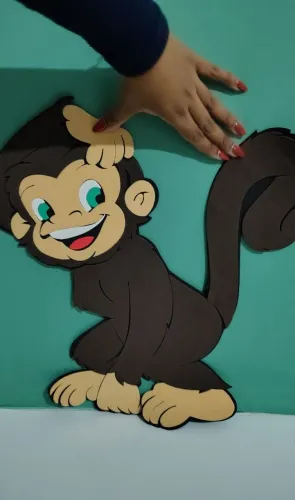 Macaco EVA 43cm - Ideal para decoração 