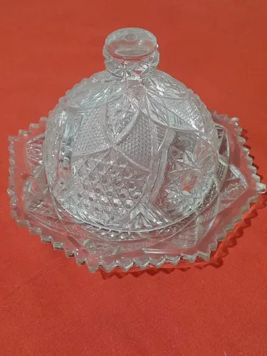 Manteigueira / queijeira lapidada
