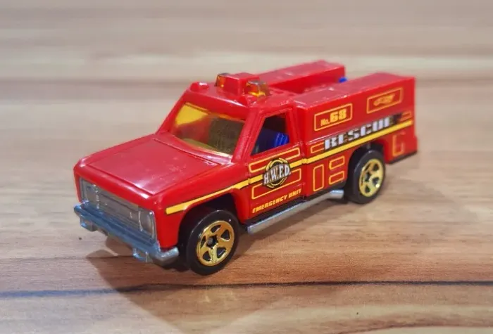 Hot Wheels Rescue Ranger - HW City Works 5-Pack Series 2011 (Loose)