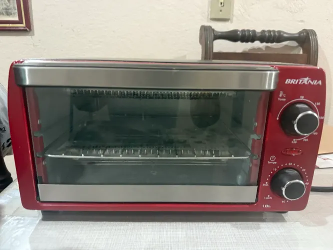 Forno elétrico Britânia 10L
