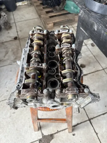 Cabeçote renault sandero/ logan 1.0 3 cilindros 