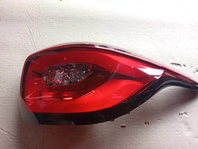 Lanterna Direita Fiat Toro Com Led 2018 A 2023 Original