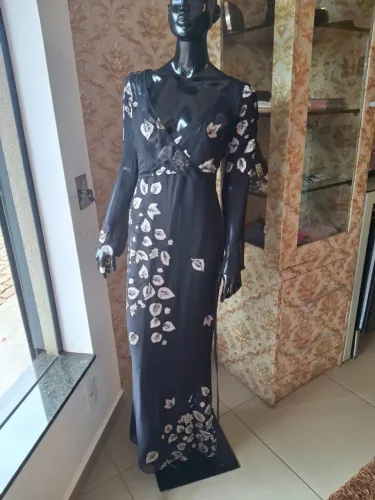 Vestido SEDA PURA designer Francesa LAETITA HECHI