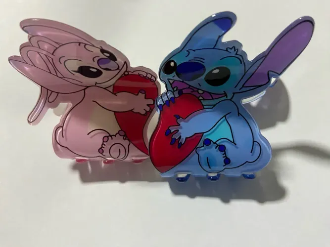 2 prendedores de cabelo stitch