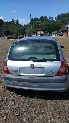 Peças de Renault Clio tenho peças de Renault Clio Hatch e sedan Renault Clio para peças