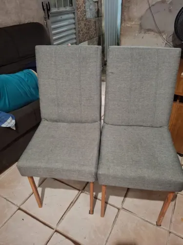 Cadeiras Cinza Estofadas