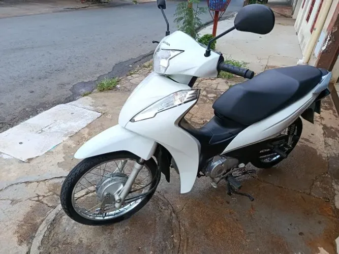 Documentação em dia, quitada. Motivo da venda- interesse em carro.