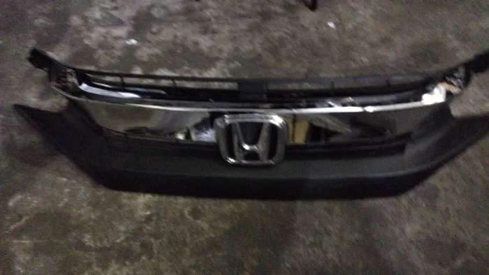 Grade preta e cromada Honda civic g10