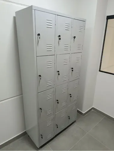 Armário de aço 12 portas c/ chaves Novo 92cm x 42cm x 198cn Alt