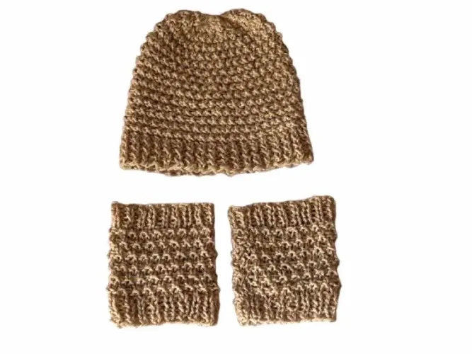 Conjunto de touca e mini polainas