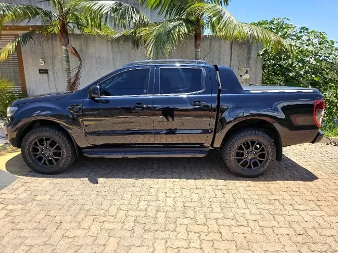 Ford Ranger Black 2.2 4X2 CD Diesel AUT 2022