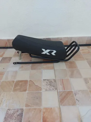 Banco Caloi Xr Mobilete Garupa Rabetão Bicicleta Motorizada Cor Preto - semi novo - 