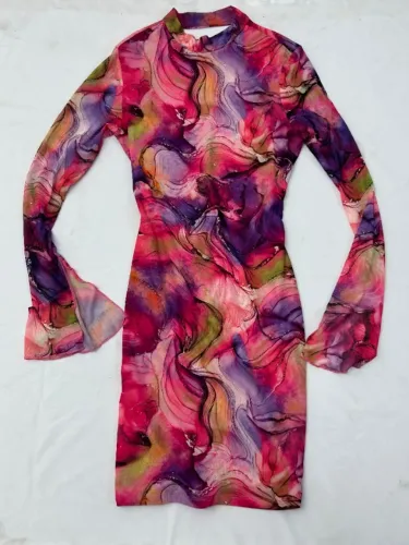 VESTIDO MANGA LONGA COLORIDO ABERTO NAS COSTAS