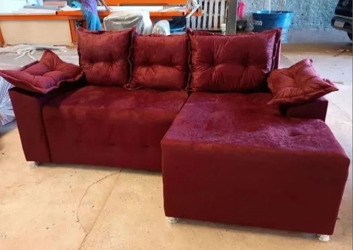 Sofá de canto vermelho com chaise - Novos