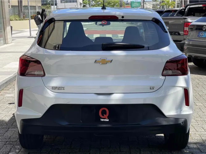 Ônix 1.0 LT 2022 km 15.000 Valor Real