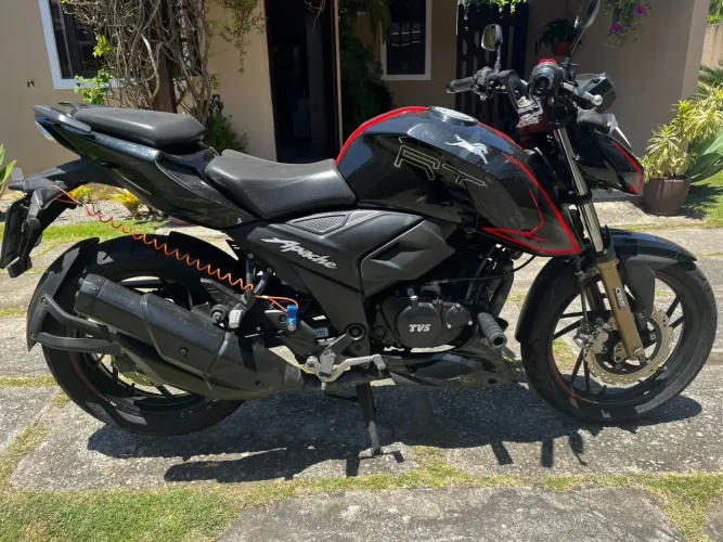 DAFRA APACHE 200 RTR