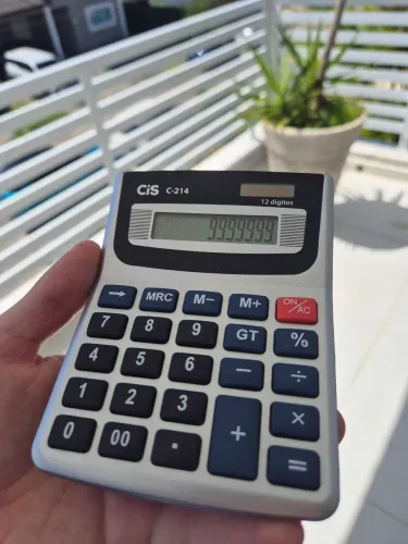 Calculadora pouco tempo de uso perfeito estado