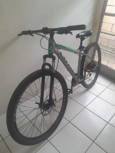 Bike semi nova aro 29 lotus nitro 