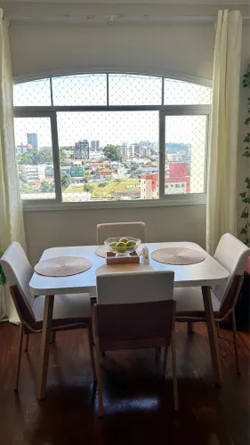 Mesa Carraro , cadeira de tecido linho, ótimo estado de conservação
