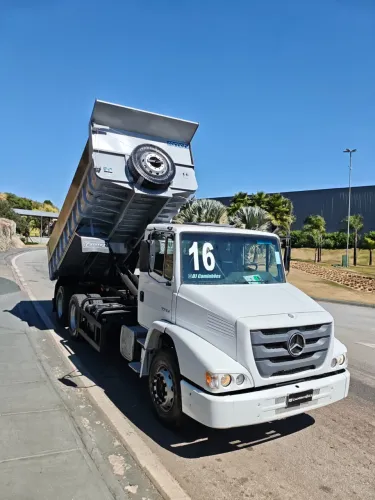 MERCEDES BENS 2324 2016 báscula nova