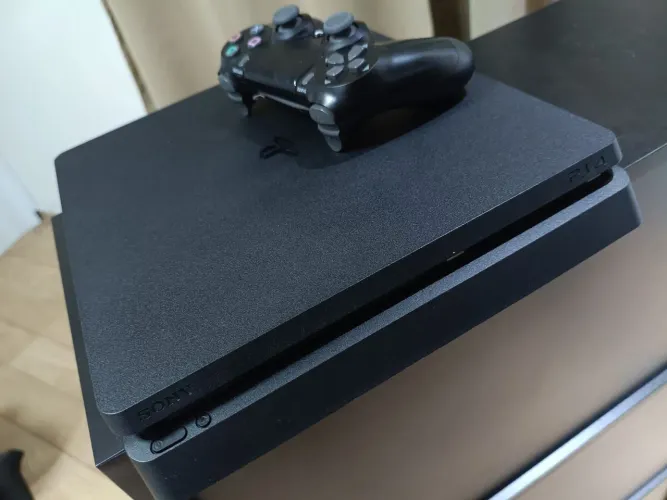 PS4 slim 1 TB garantia e procedência