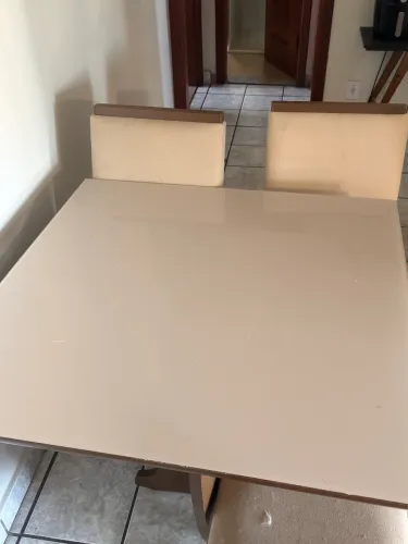 Mesa de Jantar 4 cadeiras