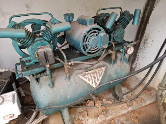 Compressor Odontológico Stelo 220v