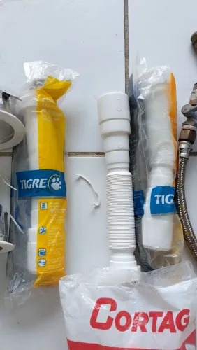 Itens diversos mais luminárias Led