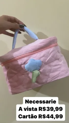 Necessaire fofa de veludo
