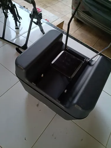 Baú com suporte 80 litros
