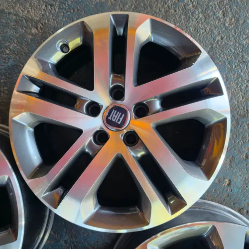RODAS FIAT TORO VOLCANO ARO 17 5X110 ORIGINAL