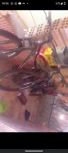 Vendo bicicleta nova usada poucas vezes , aceito propostas!