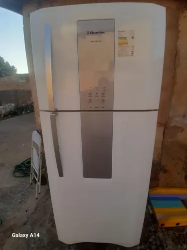 GELADEIRA ELECTROLUX FROST FREE- DF80