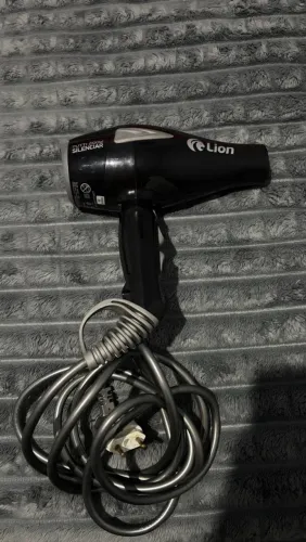 VENDO 2 SECADORES DE CABELO