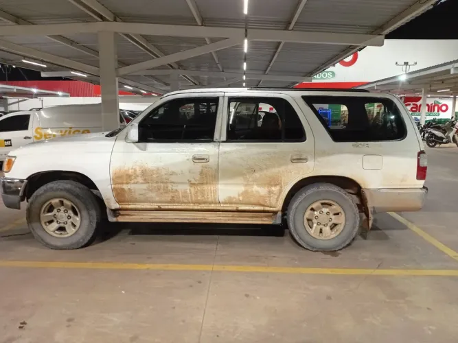 Toyota Hilux SW4 4X4 3.0 8V TB Diesel 1997