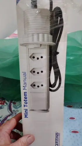 Torre com 3 tomadas novo