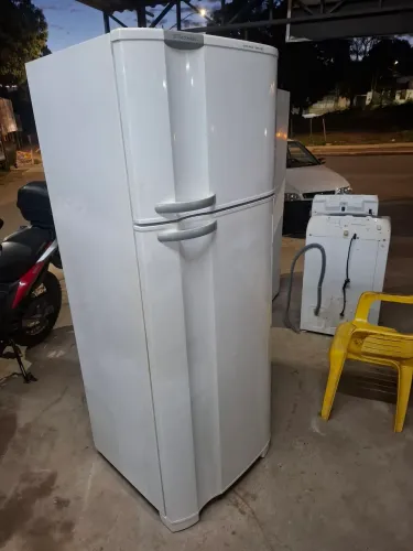 Geladeira Electrolux 462 litros zerada