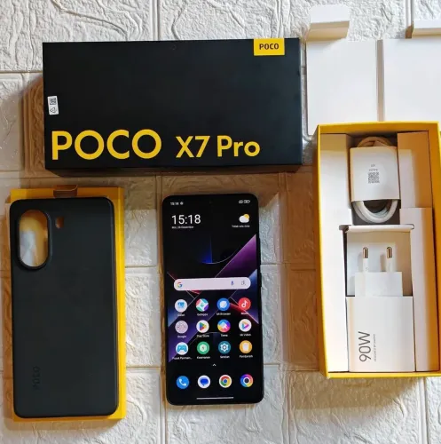 POCO X7 PRO TEM 5 MESES DE USO ESTA COMPLETO CAIXA E CARREGADOR 90W TROCO OU VENDO