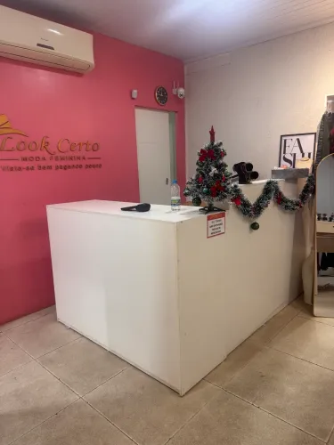 Móveis para loja de roupa