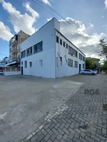 Galpão/Depósito/Armazém para Aluguel no Bairro São Geraldo com 587 m² disponíveis