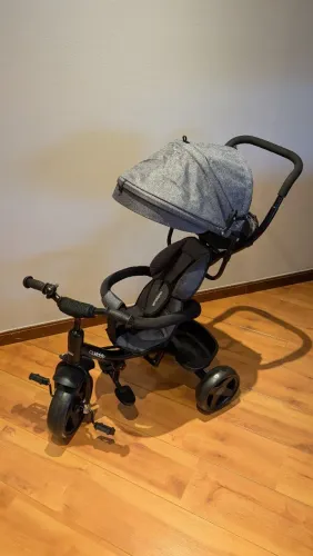 Vendo triciclo infantil para passeio, como novo