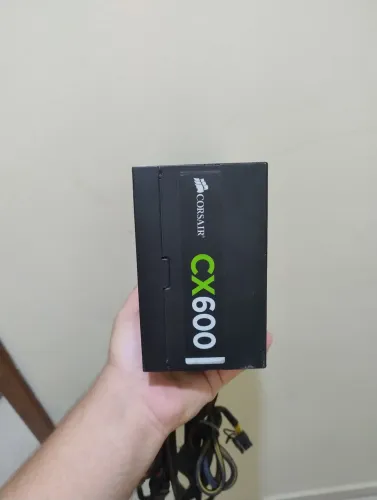 fonte ATX Corsair CX600