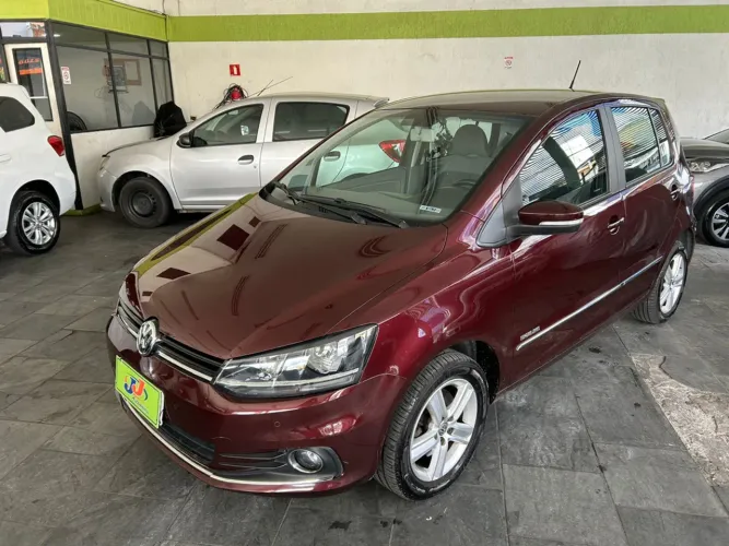 Volkswagen Fox 1.6 MSI Highline 16V Flex 4P Manual. 2015