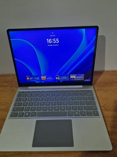 Microsoft Laptop Surface Go i5