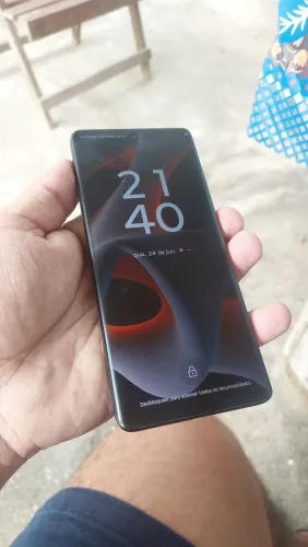 Moto Edje 50 pro