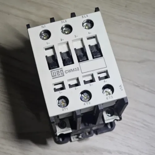 Contator WEG CWM32 32A Tripolar 220V Bobina 190/220V 1NA Não Testado 