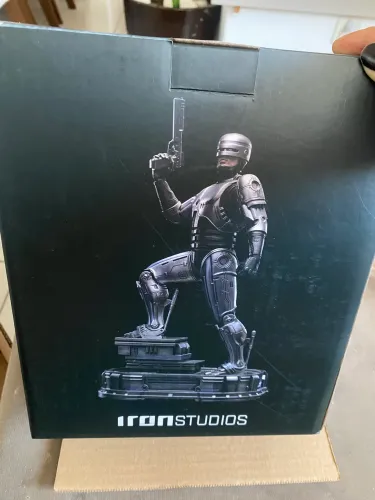 Boneco Robocop