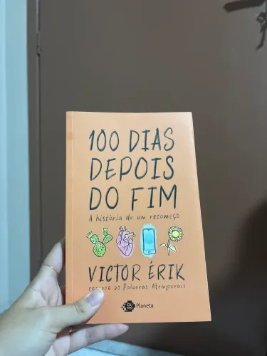 Livro "100 dias depois do fim" de Victor Érik