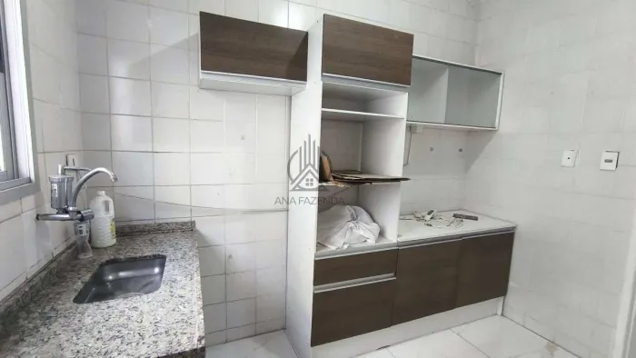 Apartamento à venda, no Edifício Morumbi em Taubaté, Vila Nossa Senhora das Graças, com 2 