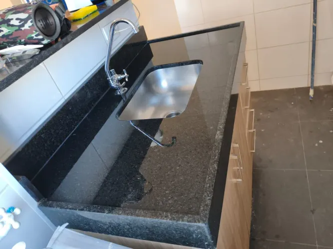 Pias de Granito com Balcão - 2 Pias - R$ 700 - Pinheirinho/Curitiba